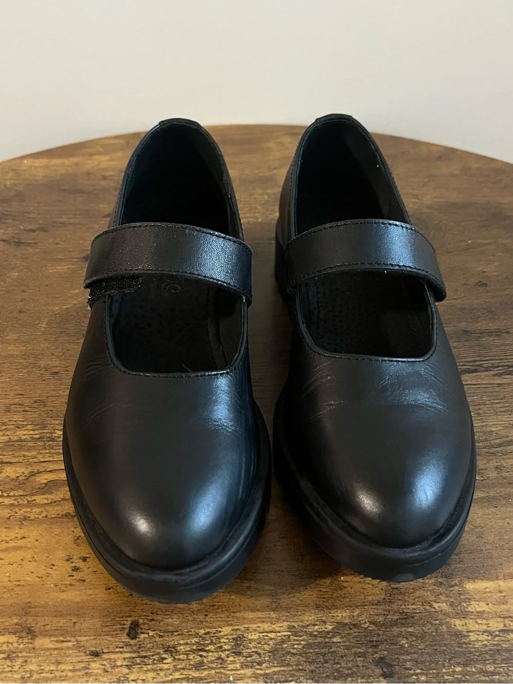 Pazitos Girls Black Mary Jane Shoes Size 32 Velcro Strap